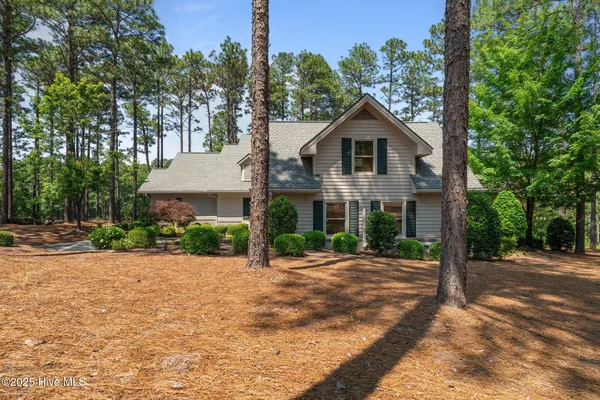 $1,489,000 | 26 Cumberland Drive, Pinehurst, NC 28374