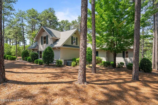 $1,489,000 | 26 Cumberland Drive, Pinehurst, NC 28374