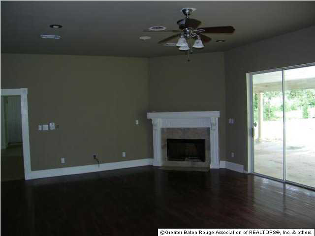 1634 Genola Road Clinton, LA 70722 - Photo 5 of 11 Gallery Image 5