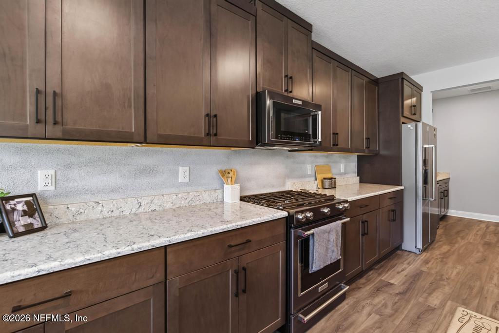 96 Hillendale Circle St. Johns, FL 32259 - Photo 22 of 104 Lots of Counter Space