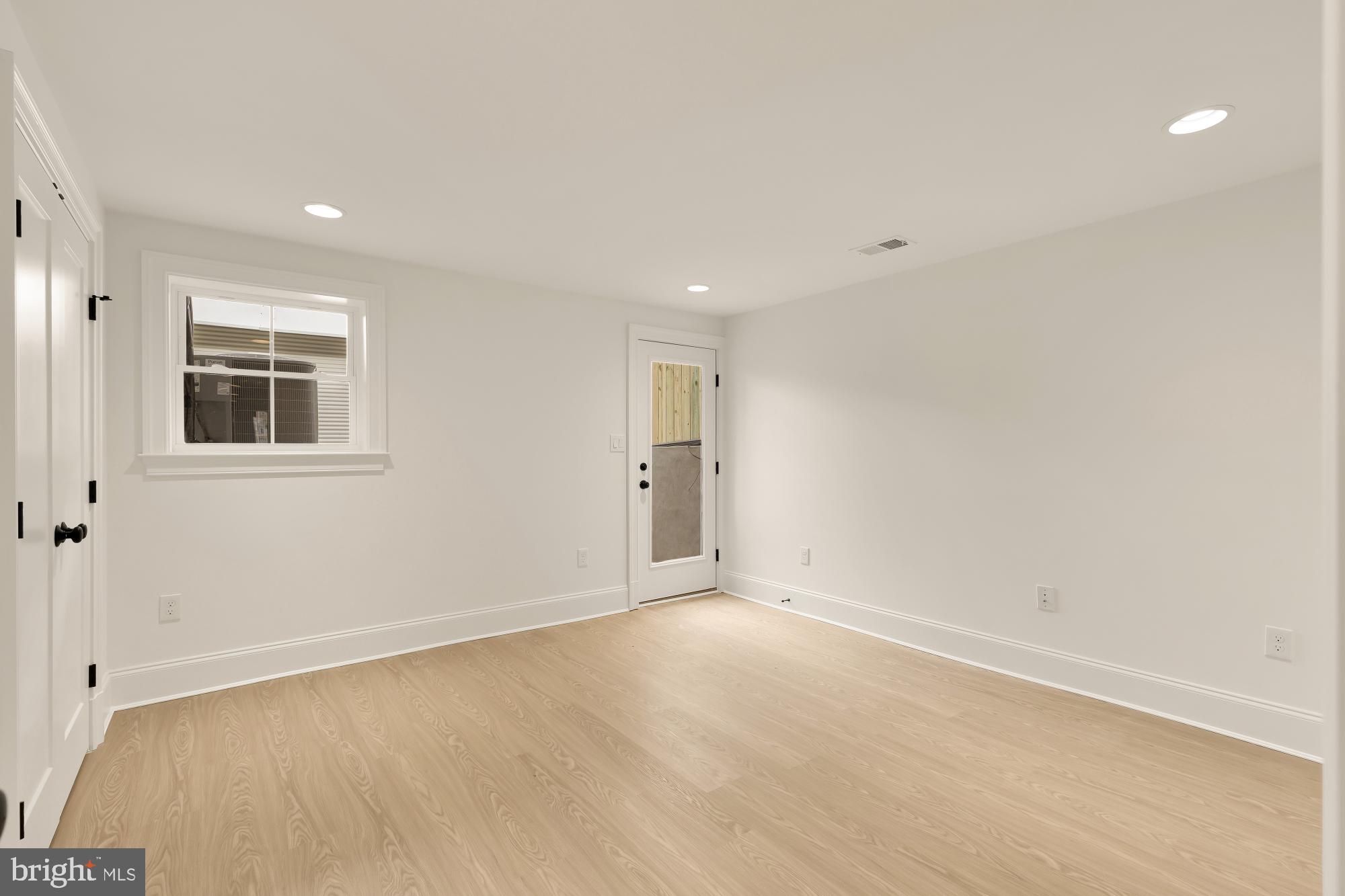 1010 I Street Northeast Washington, DC 20002 - Photo 43 of 51 a view of empty room