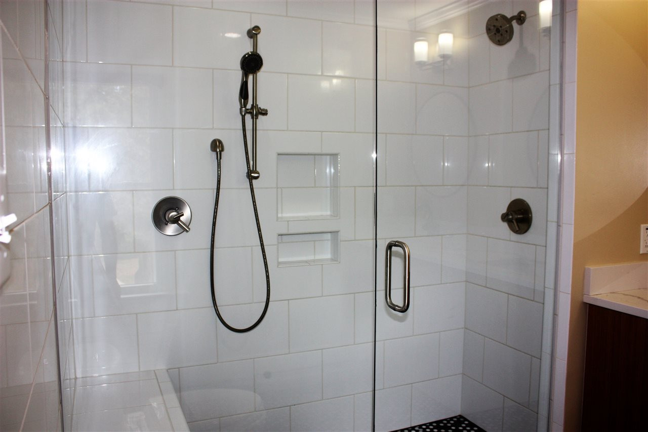 8929 Hunting Trail Raleigh, NC 27613 - Photo 18 of 30 Master Bath/Spa