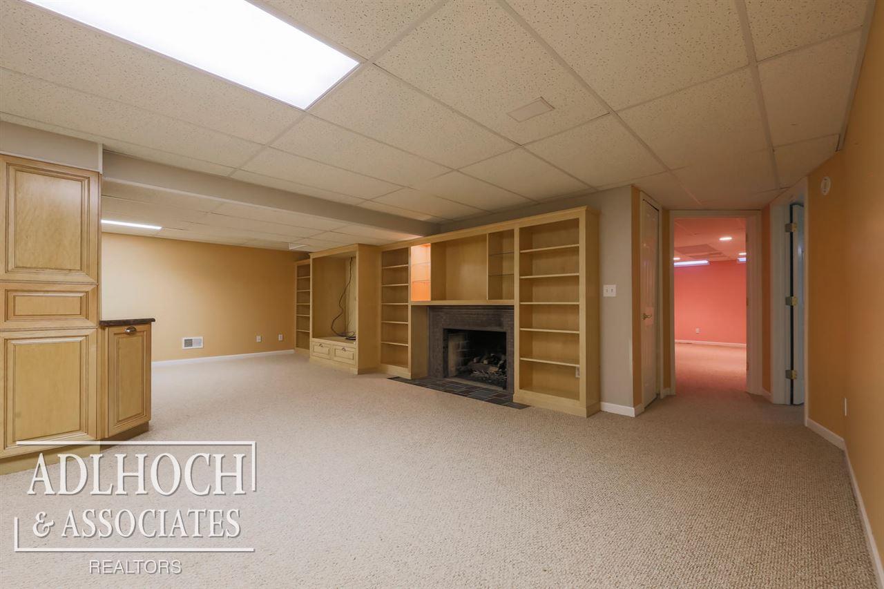 35 Clairview Road Grosse Pointe Shores, MI 48236 - Photo 20 of 29