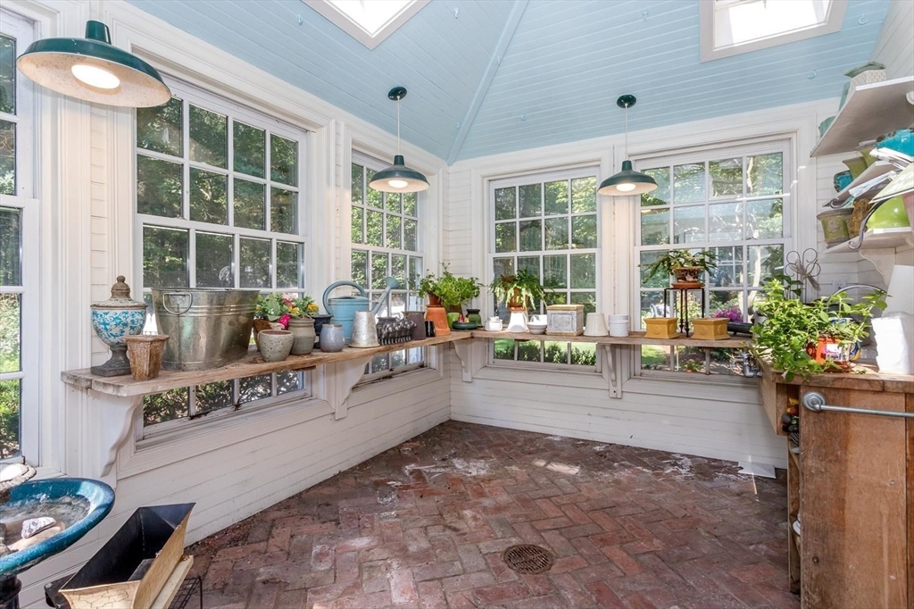 480 York Street Canton, MA 02021 - Photo 23 of 39 Gallery Image 23