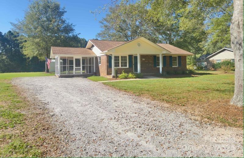 1825 Bennett Road Lancaster, SC 29720 - Photo 3 of 25 Gallery Image 3