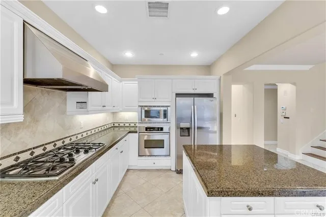 $5,775 | 1320 Corte Alemano, Costa Mesa, CA 92626