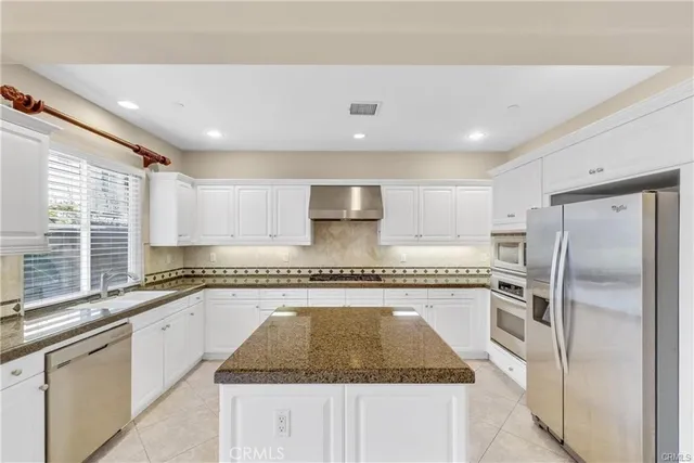 $5,775 | 1320 Corte Alemano, Costa Mesa, CA 92626