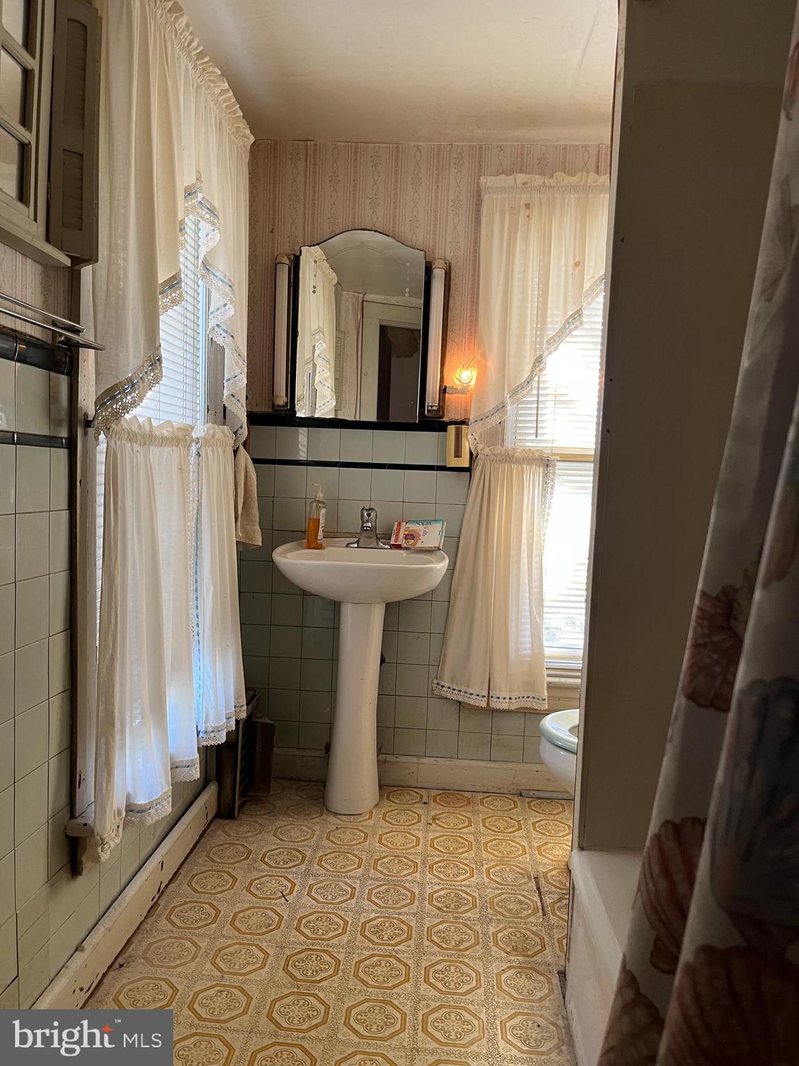 478 Crown Point Road Thorofare, NJ 08086 - Photo 20 of 41