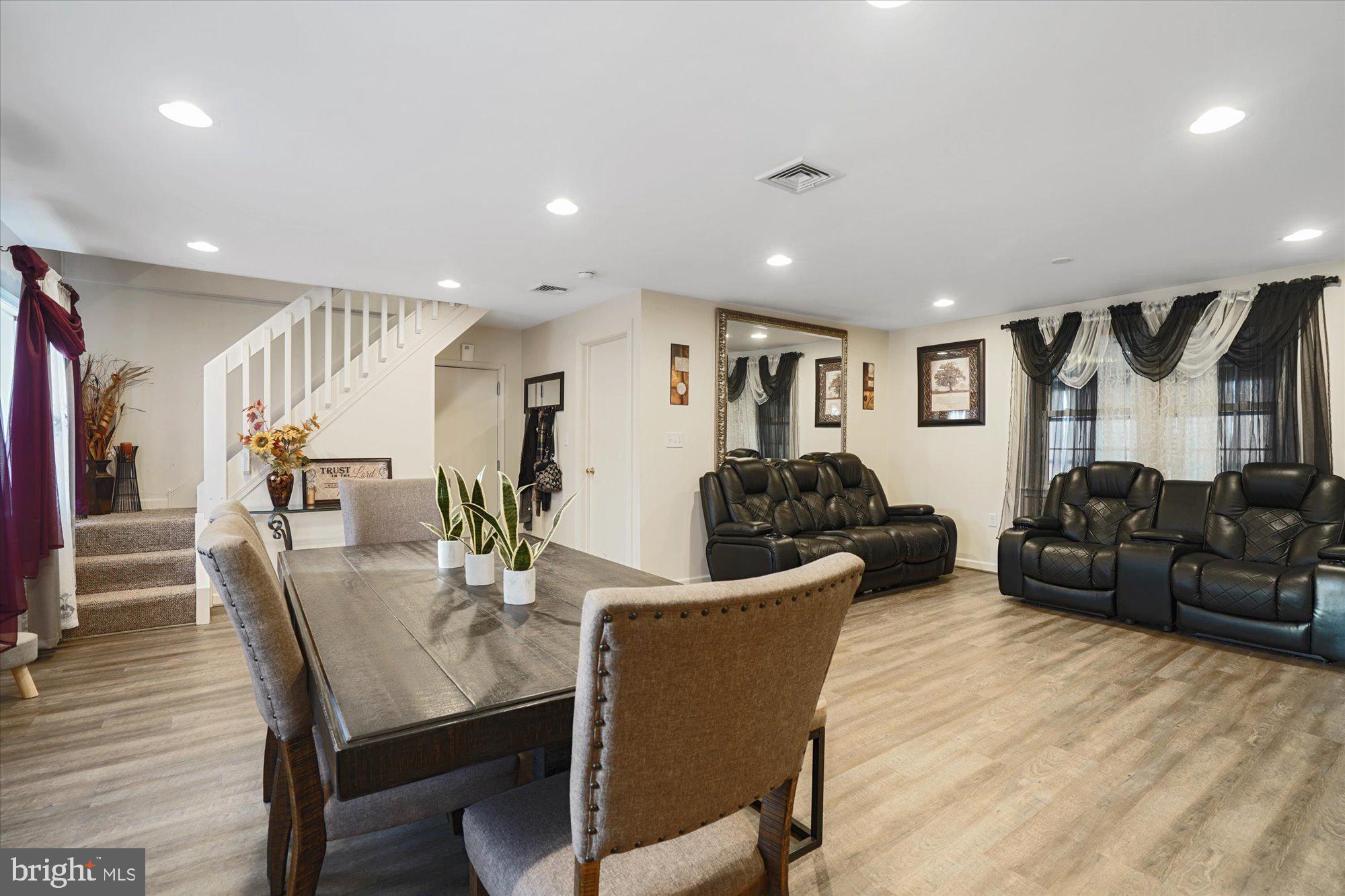 358 Gibraltar Road Reading, PA 19606 - Photo 4 of 24 Gallery Image 4