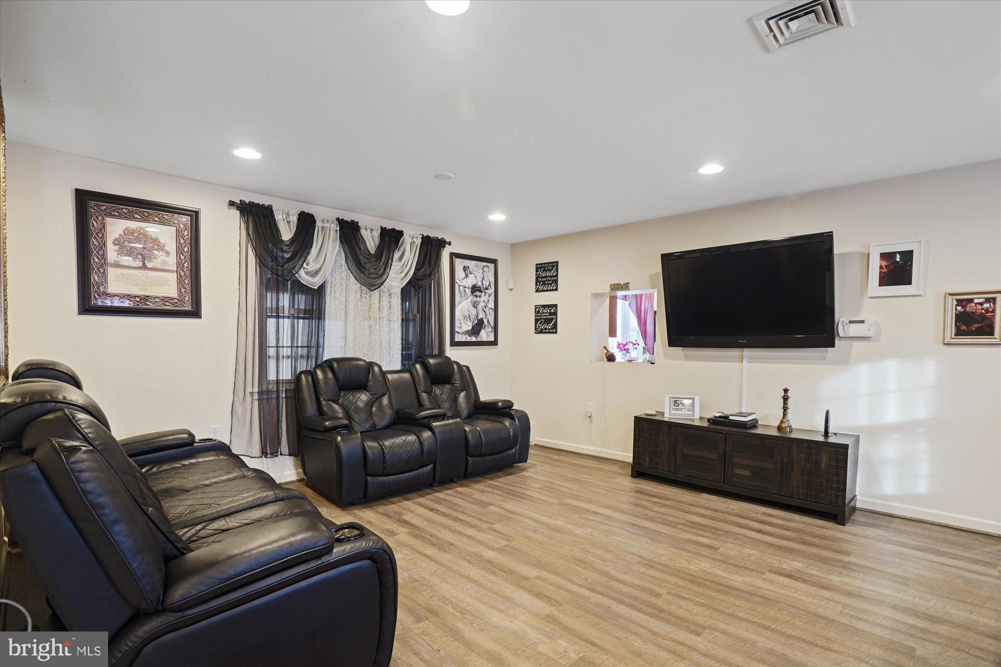 358 Gibraltar Road Reading, PA 19606 - Photo 5 of 24 Gallery Image 5