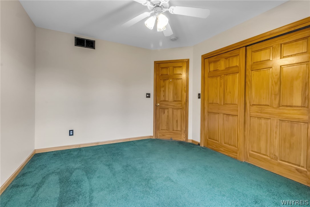 5435 Mapleton Road Lockport, NY 14094 - Photo 21 of 37