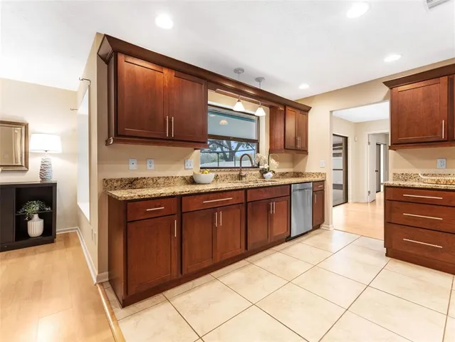 $600,000 | 1005 Samy Drive, Tampa, FL 33613