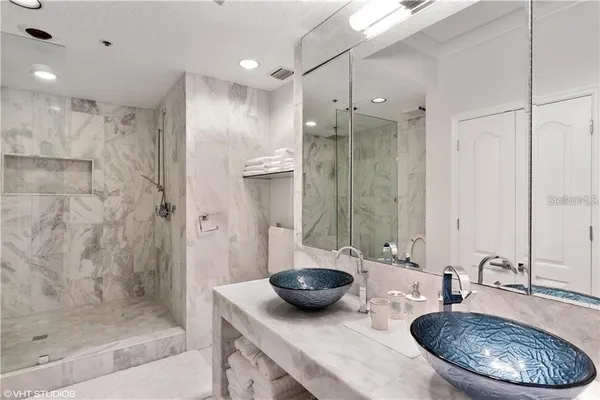 $12,500 | 615 Dream Island Road, Unit 107, Longboat Key, FL 34228