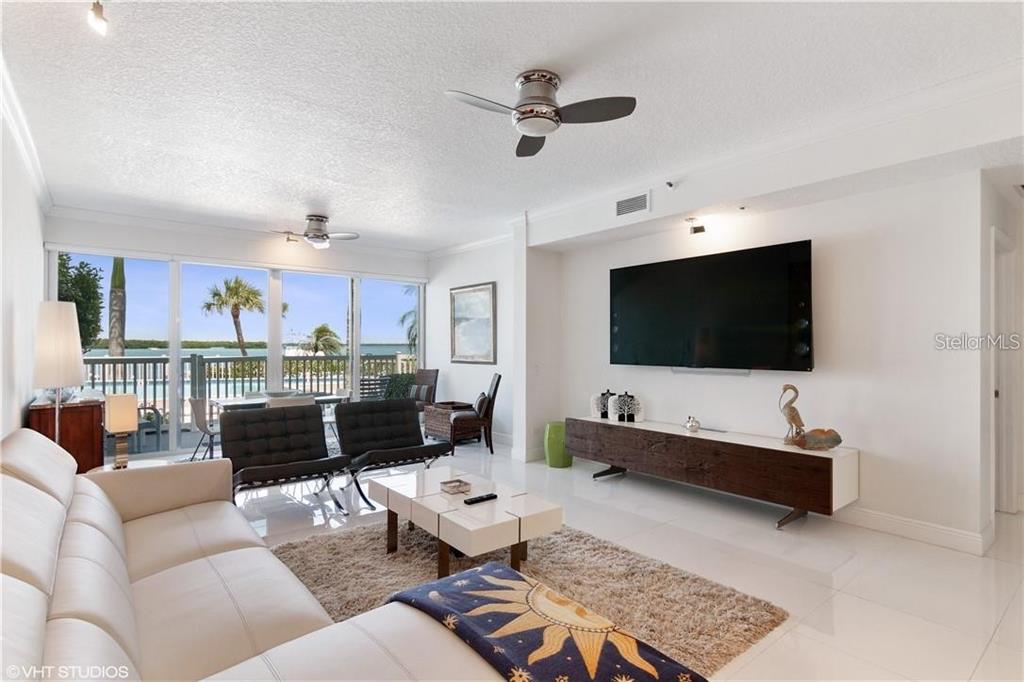 615 Dream Island Road, Unit 107 Longboat Key, FL 34228 - Photo 2 of 20