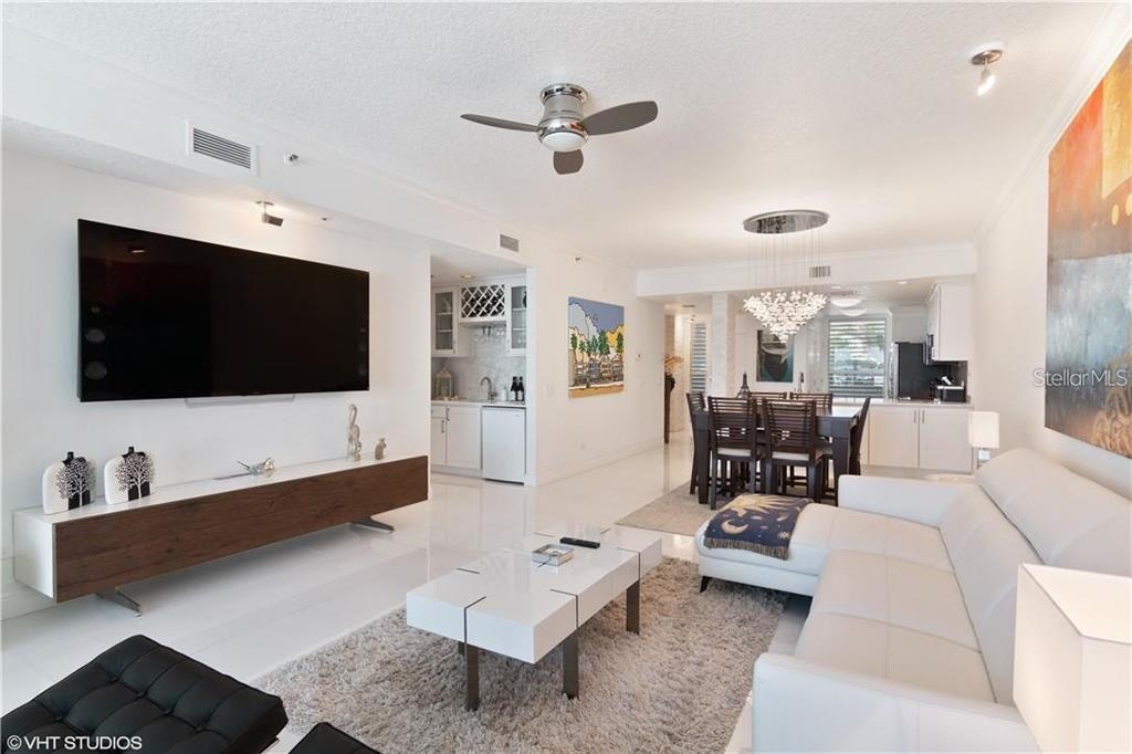 615 Dream Island Road, Unit 107 Longboat Key, FL 34228 - Photo 4 of 20