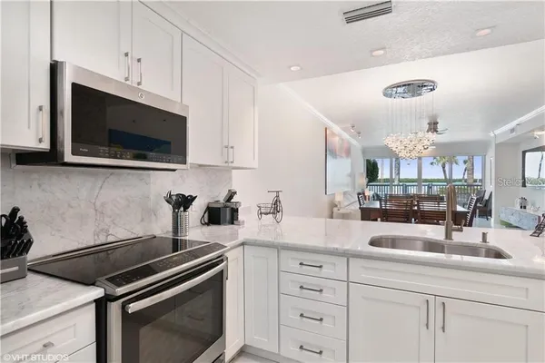 $12,500 | 615 Dream Island Road, Unit 107, Longboat Key, FL 34228