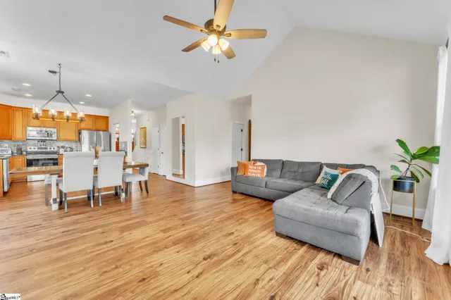 $395,000 | 121 Belle Drive, Simpsonville, SC 29680