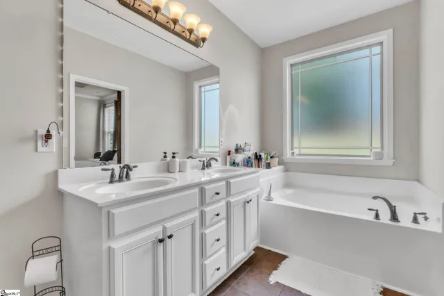 $395,000 | 121 Belle Drive, Simpsonville, SC 29680