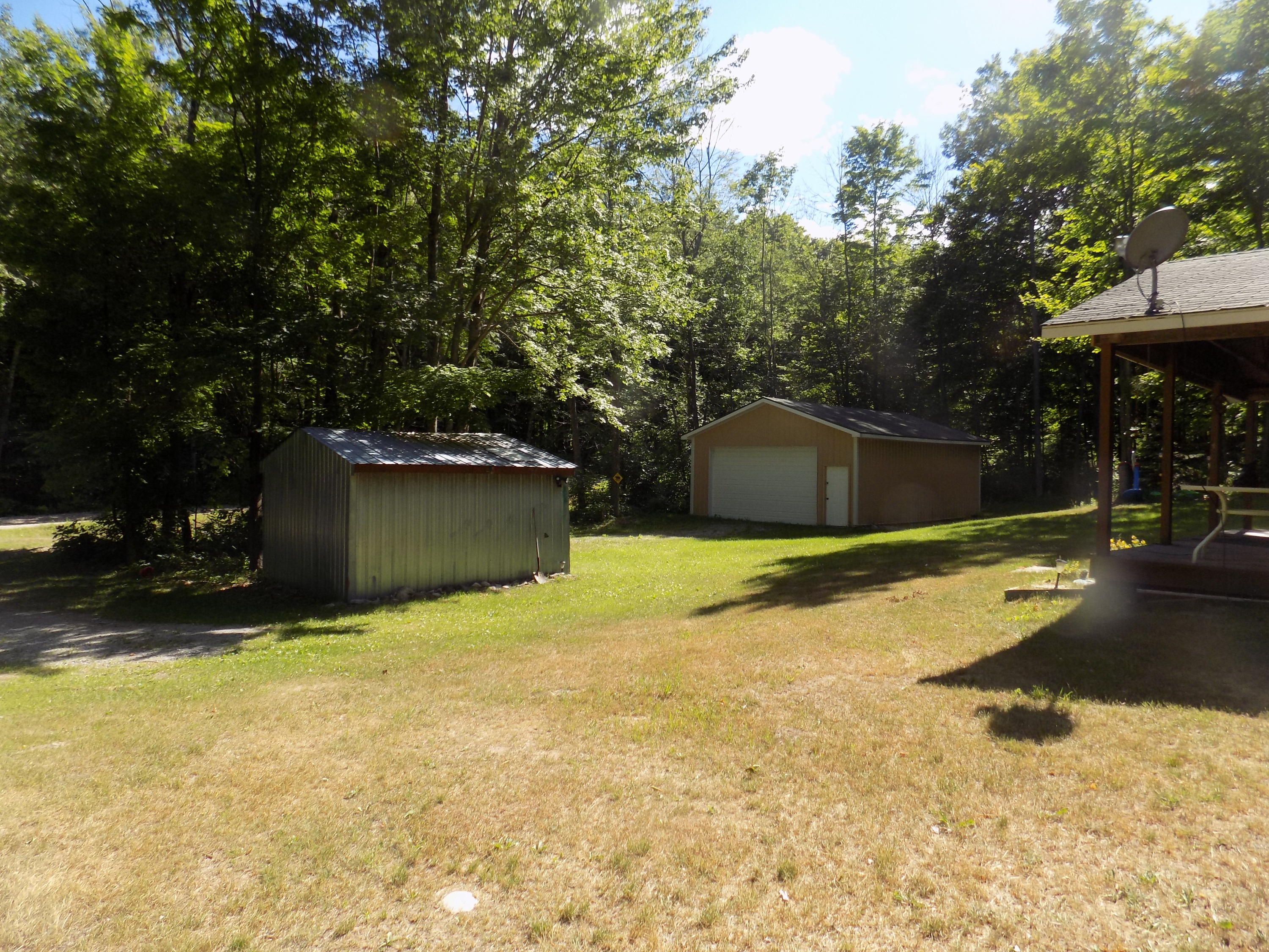 18460 Shields Road Hillman, MI 49746 - Photo 16 of 24 Gallery Image 16