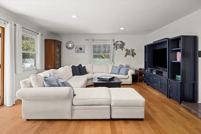 $2,699,000 | 231 Salida Del Sol, Santa Barbara, CA 93109