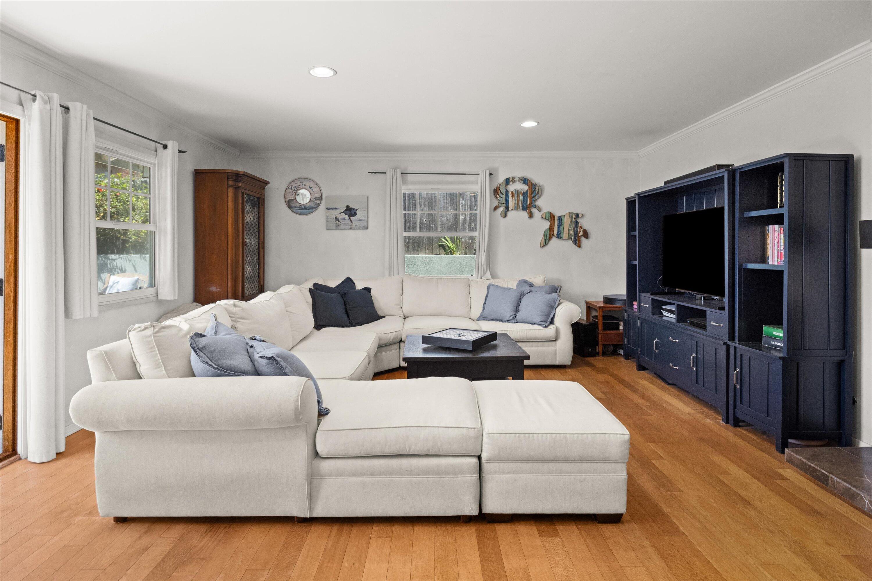 231 Salida Del Sol Santa Barbara, CA 93109 - Photo 4 of 30 a living room with furniture and a flat screen tv