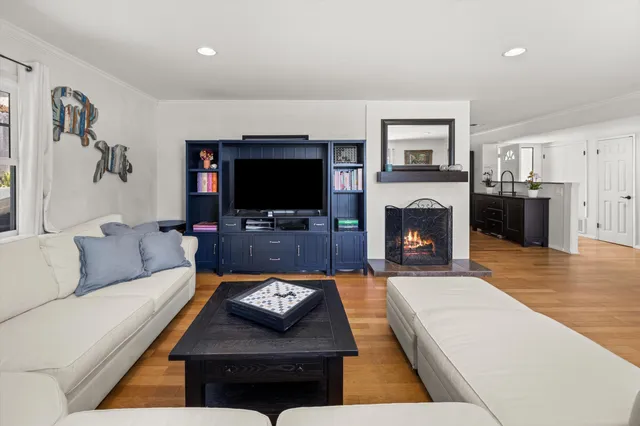 $2,699,000 | 231 Salida Del Sol, Santa Barbara, CA 93109