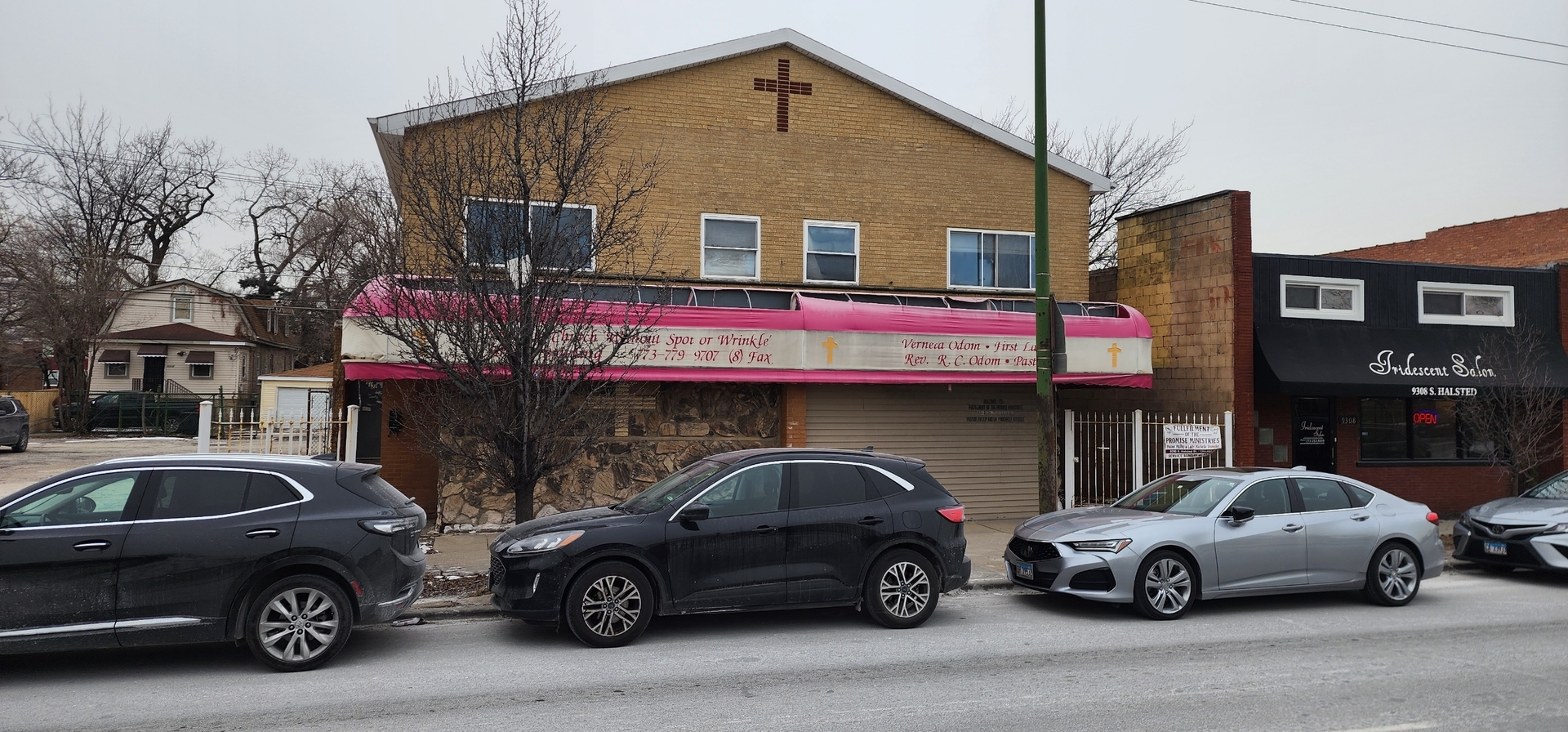 a car parked in front of a house