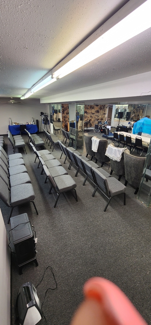 9312 South Halsted Street Chicago, IL 60620 - Photo 6 of 32 a view of a room with gym equipment