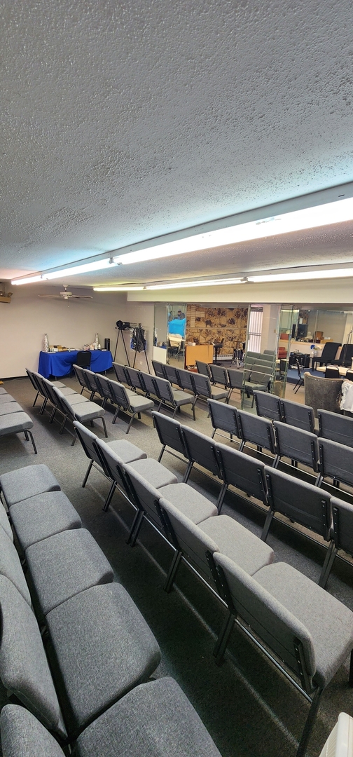 9312 South Halsted Street Chicago, IL 60620 - Photo 8 of 32 a locker room with stainless steel appliances