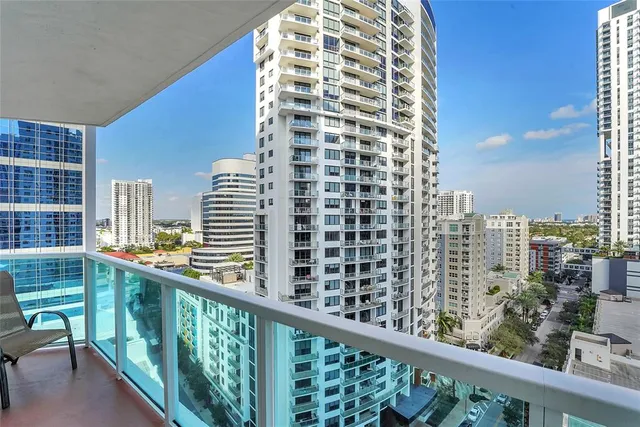 $949,000 | 350 Southeast 2nd Street, Unit 1770, Fort Lauderdale, FL 33301