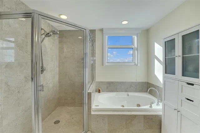 $949,000 | 350 Southeast 2nd Street, Unit 1770, Fort Lauderdale, FL 33301