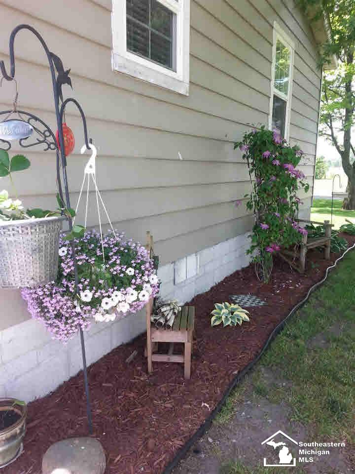 13497 Albain Road Petersburg, MI 49270 - Photo 4 of 39 Gallery Image 4