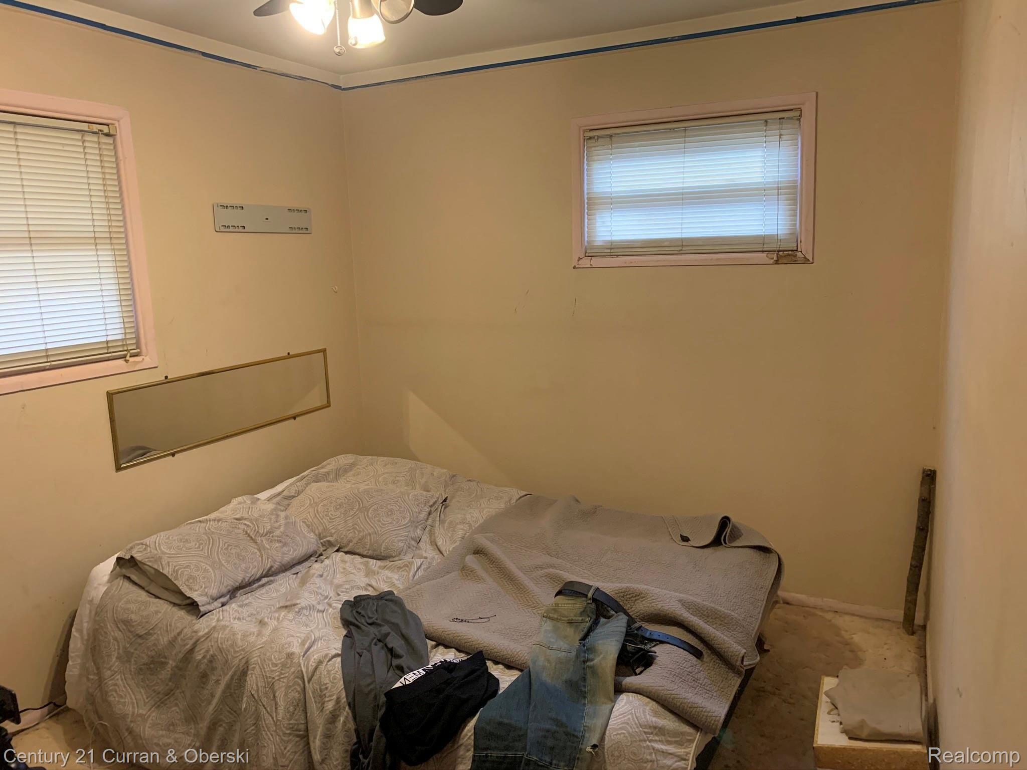 714 Western Street Inkster, MI 48141 - Photo 11 of 19 IMG_3850.JPEG