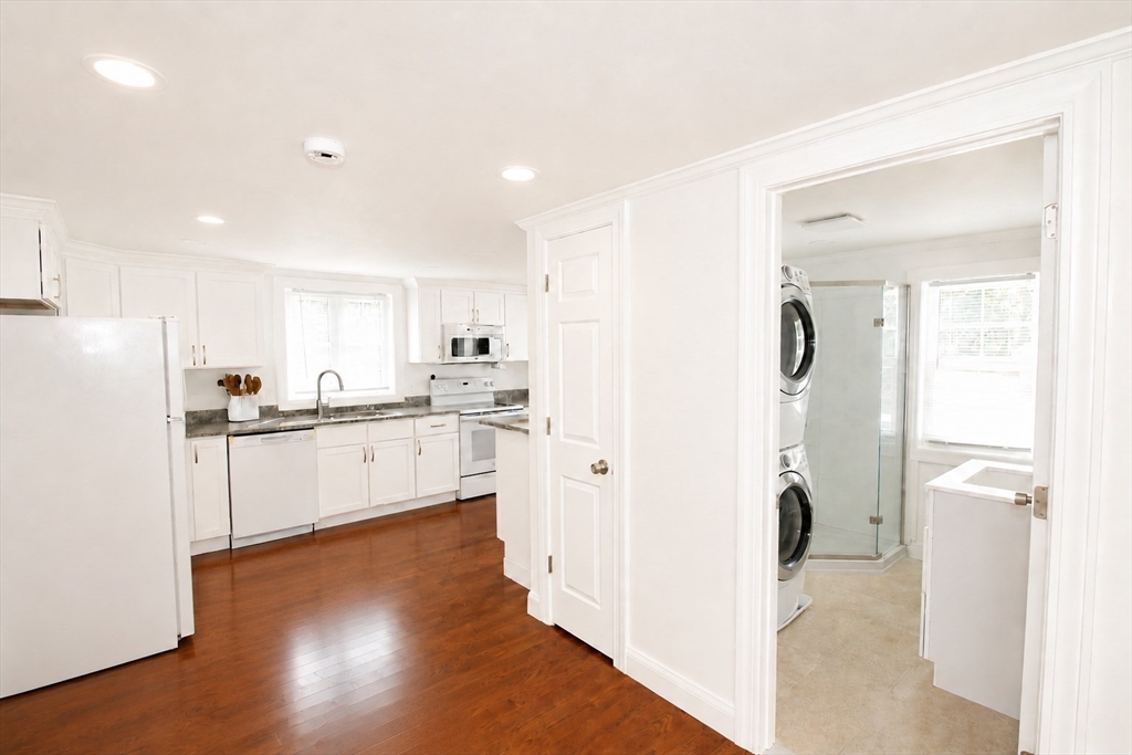 96 Walnut Lane, Unit B Attleboro, MA 02703 - Photo 4 of 20