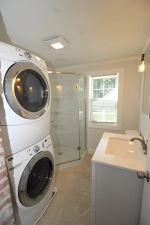 $2,300 | 96 Walnut Lane, Unit B, Attleboro, MA 02703