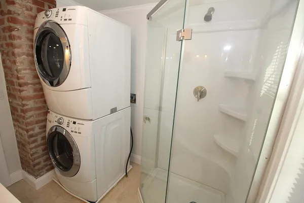 $2,300 | 96 Walnut Lane, Unit B, Attleboro, MA 02703