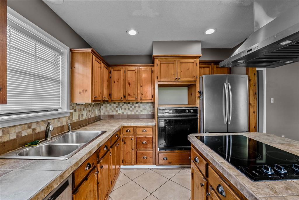 13 Poinsetta Road Sulphur, LA 70663 - Photo 8 of 27 Gallery Image 8