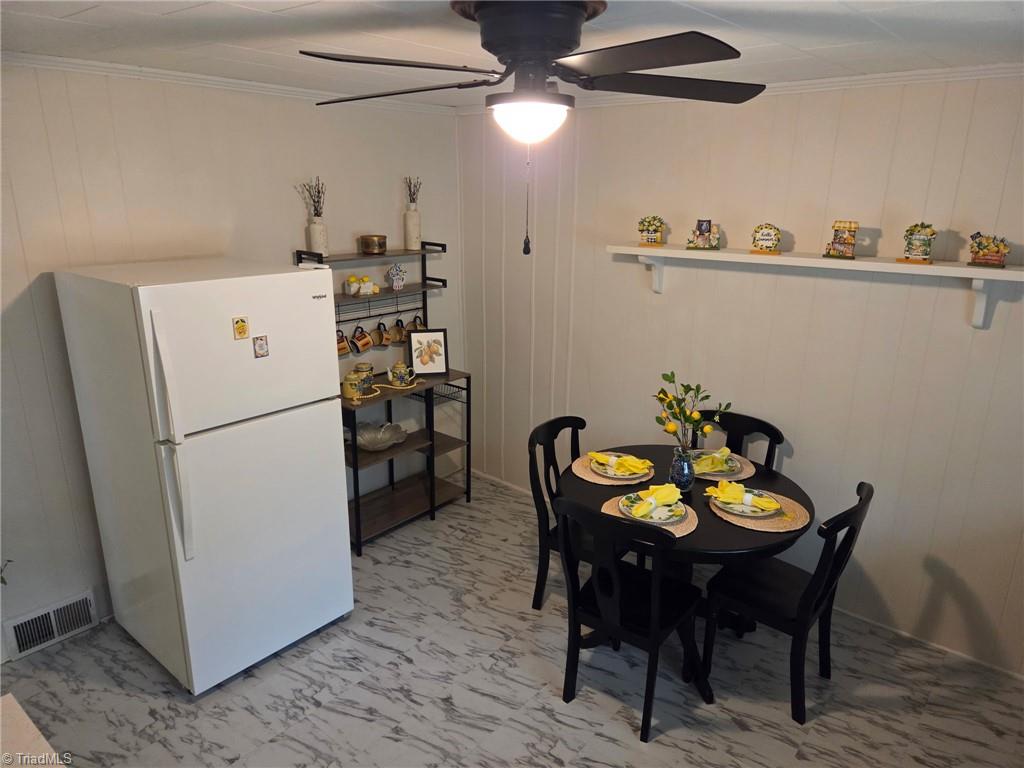 999 Ben Lee Road Thomasville, NC 27360 - Photo 4 of 24