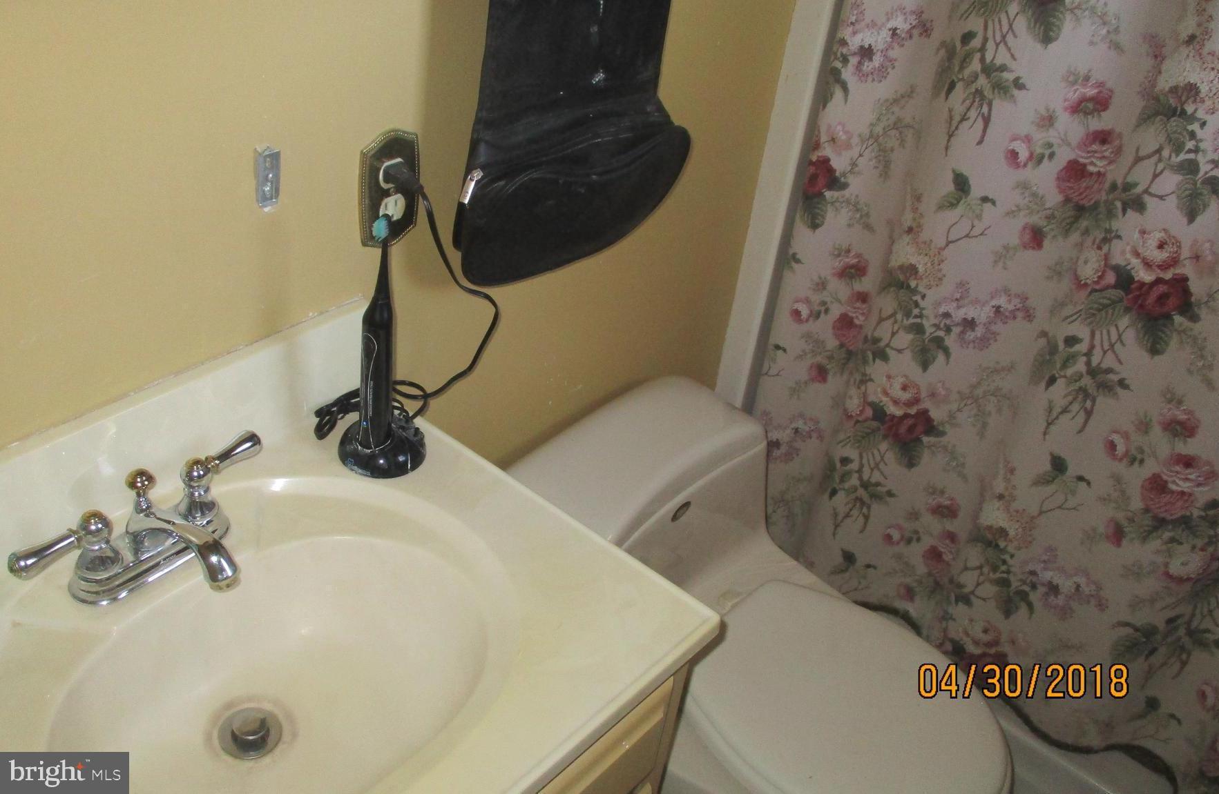 3460 Edenbridge Road York, PA 17402 - Photo 15 of 20 Gallery Image 15