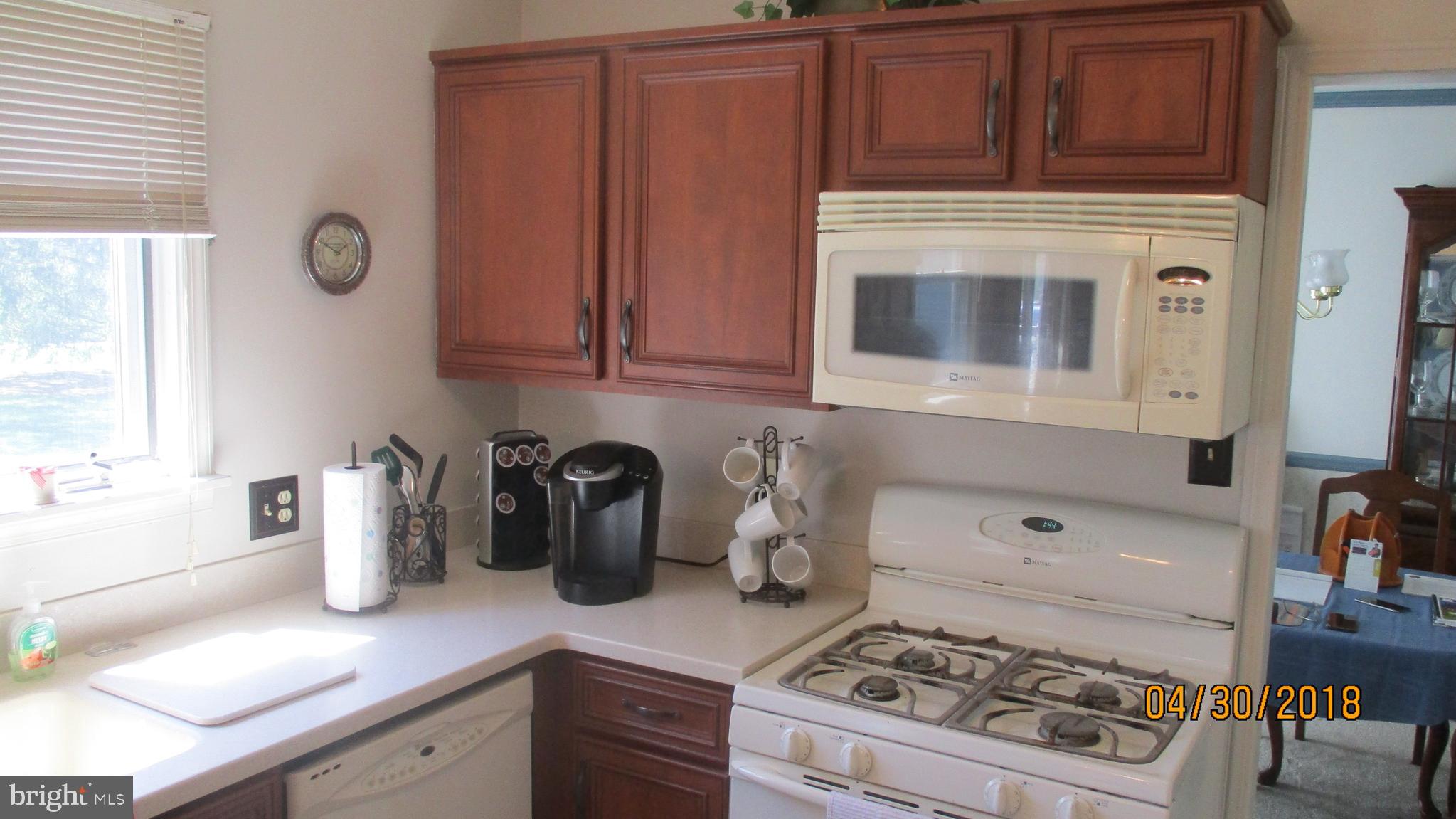 3460 Edenbridge Road York, PA 17402 - Photo 6 of 20 Gallery Image 6
