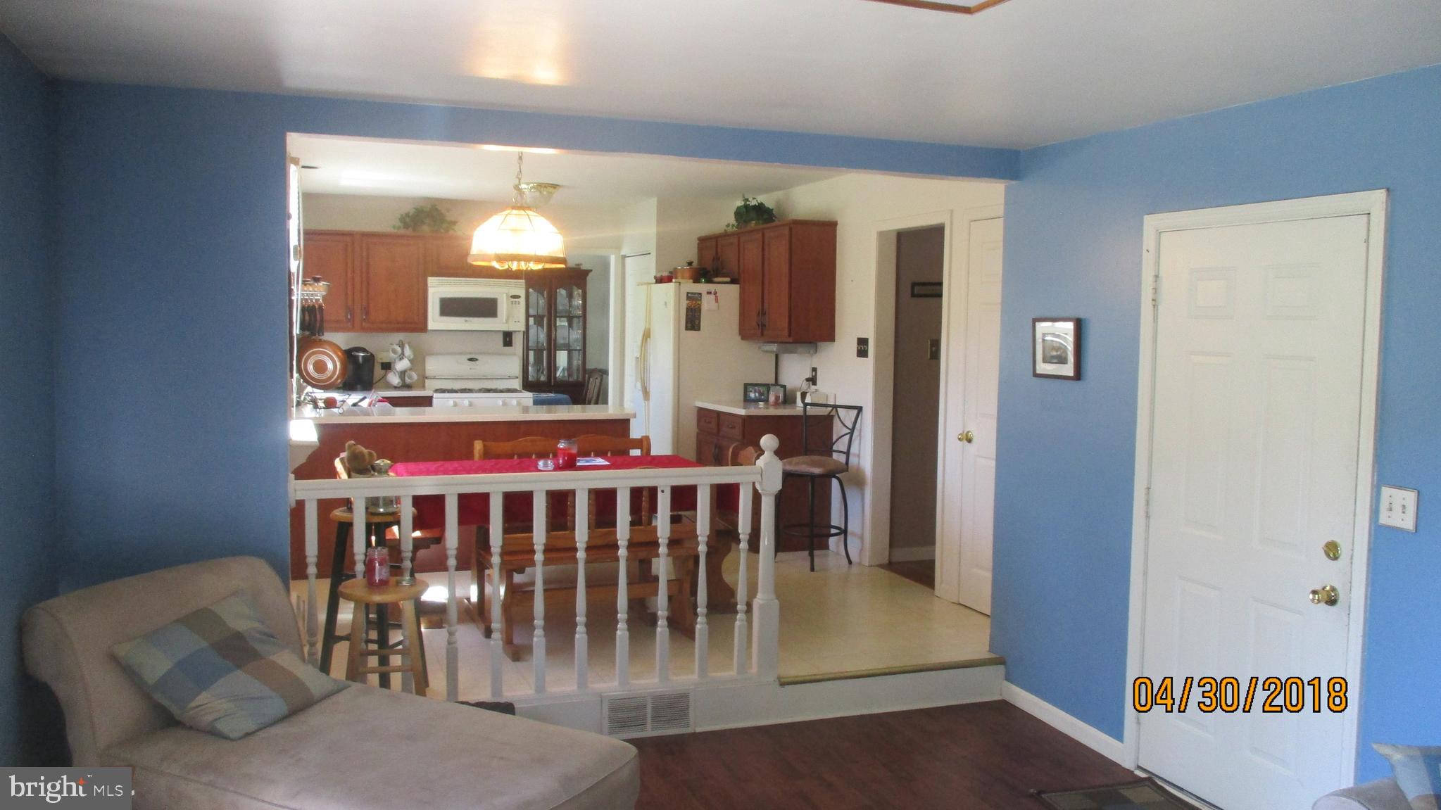 3460 Edenbridge Road York, PA 17402 - Photo 8 of 20 Family Room with recessed floor