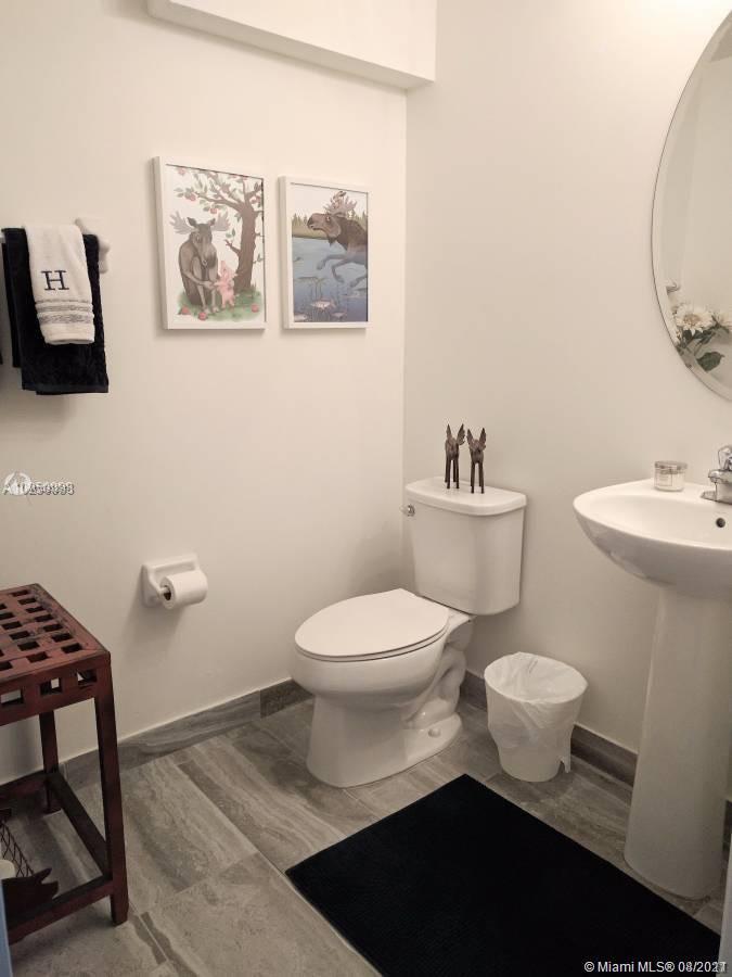 11553 Southwest 253rd Street Homestead, FL 33032 - Photo 4 of 18 Gallery Image 4