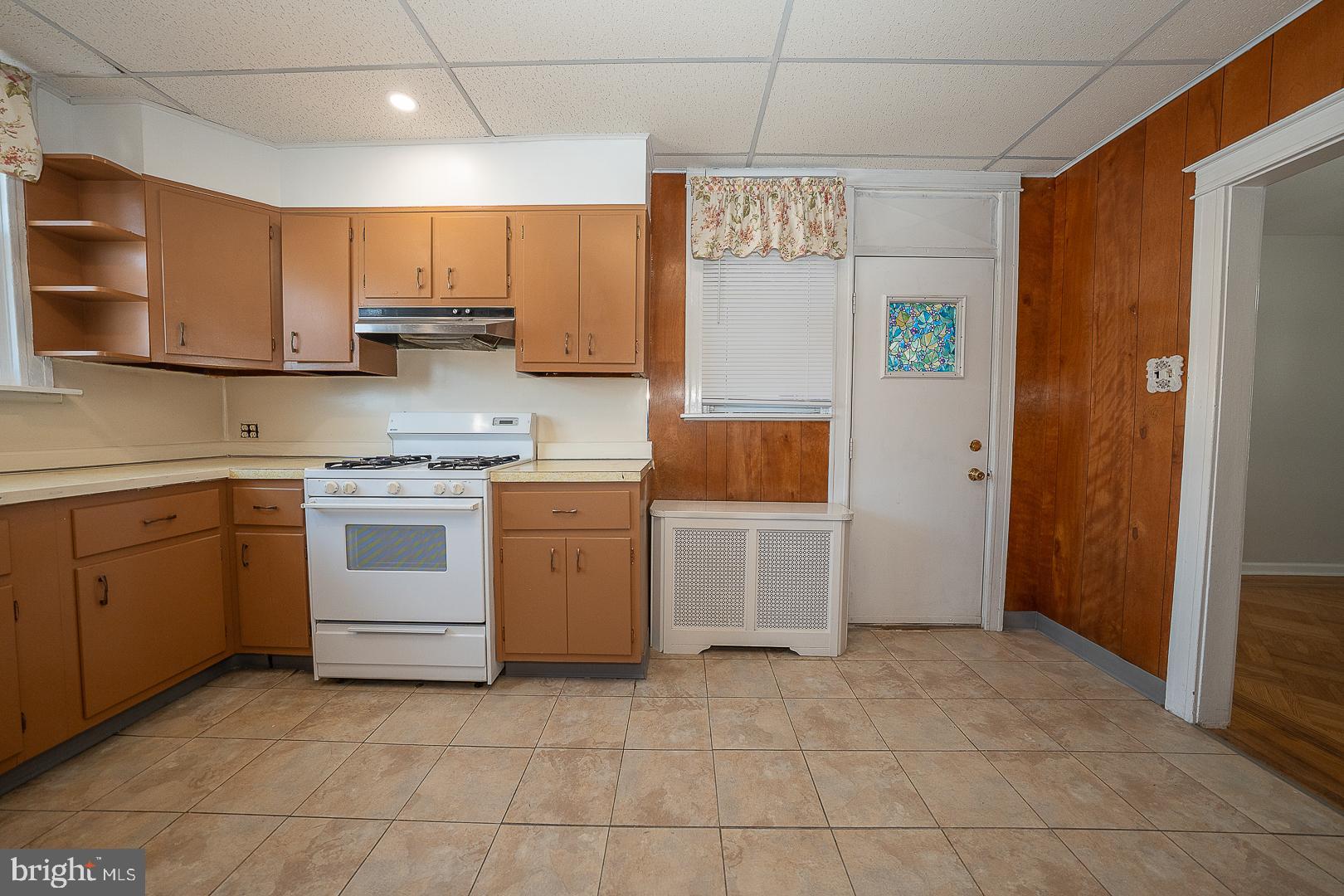 628 Gerhard Street Philadelphia, PA 19128 - Photo 13 of 30 Kitchen