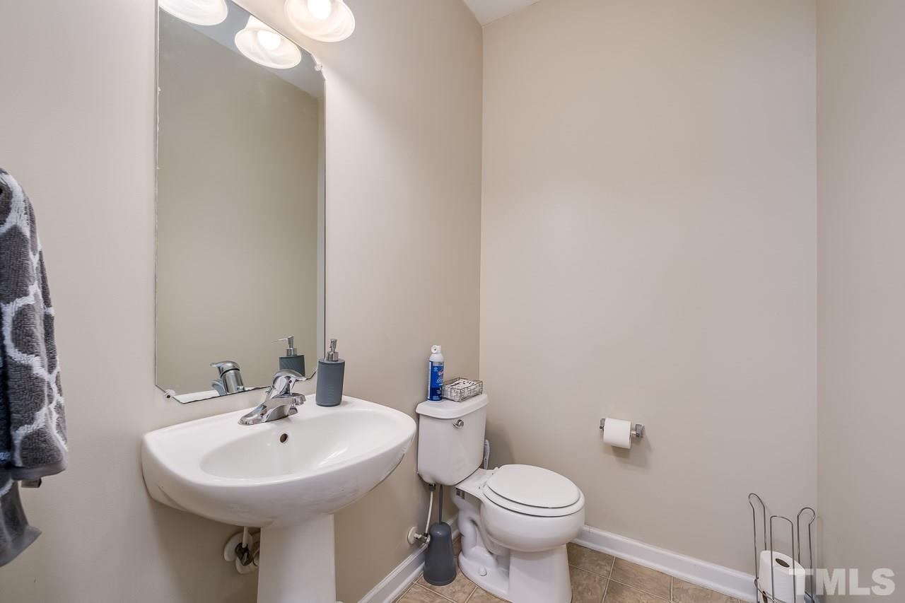 5126 Heather Ridge Lane Raleigh, NC 27610 - Photo 11 of 26 Gallery Image 11