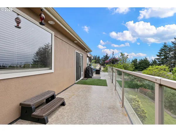 $965,000 | 3147 Tanner Park Drive, Eugene, OR 97405