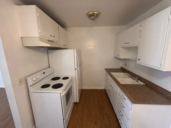 $1,150 | 2601 Hillsboro Pike, Unit E2, Nashville, TN 37212