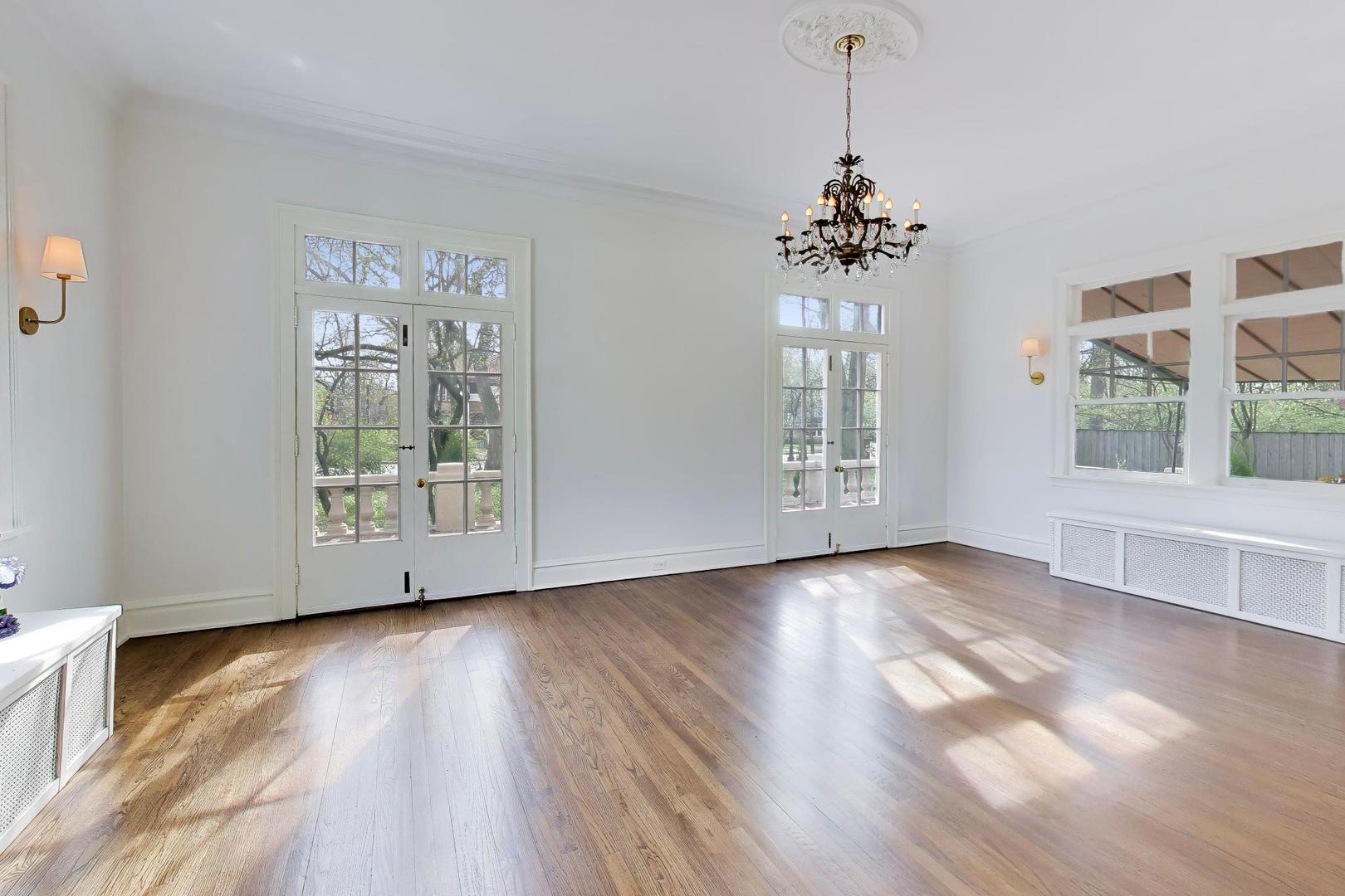 1046 Ridge Court Evanston, IL 60202 - Photo 19 of 58