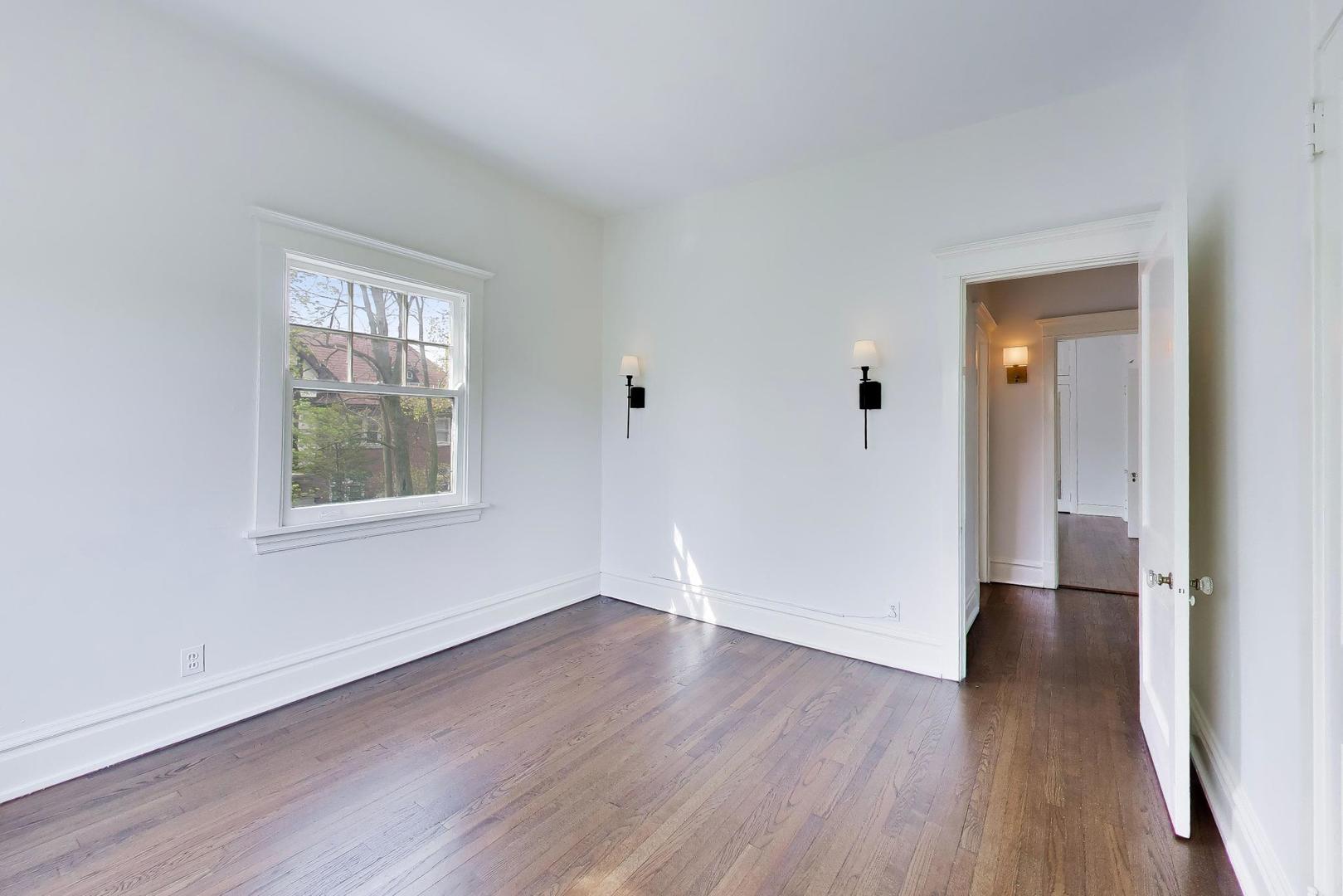 1046 Ridge Court Evanston, IL 60202 - Photo 29 of 58