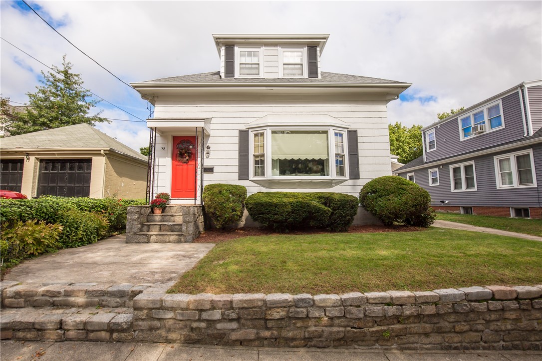 95 Metropolitan Road Providence, RI 02908 - Photo 2 of 49 Gallery Image 2