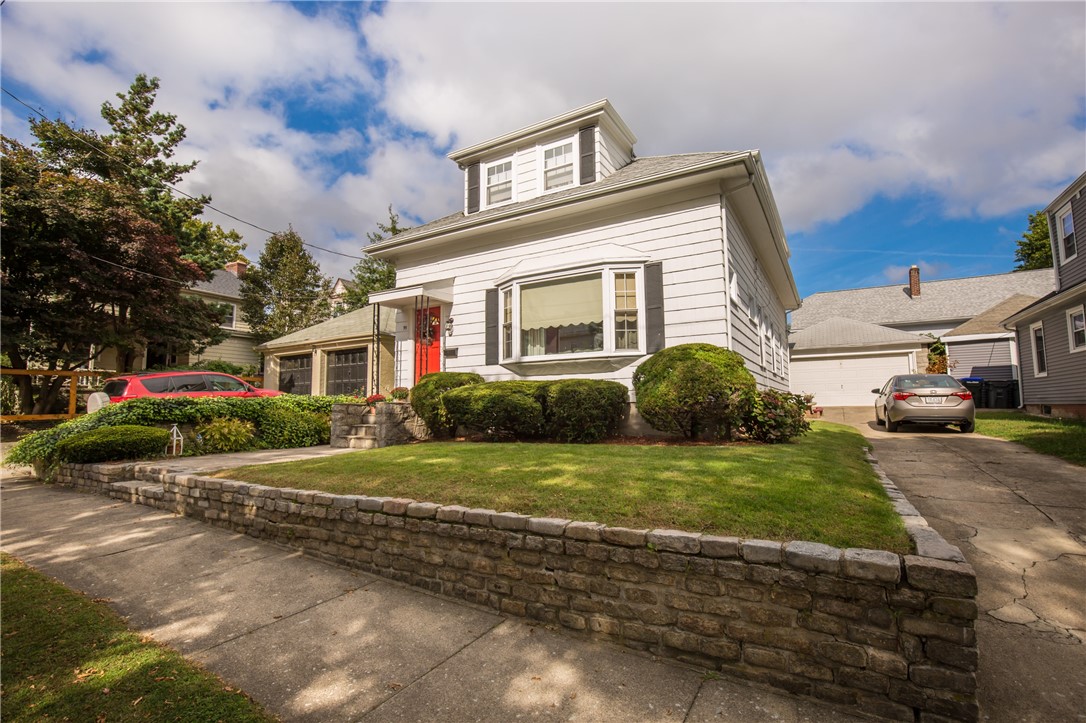 95 Metropolitan Road Providence, RI 02908 - Photo 3 of 49 Gallery Image 3